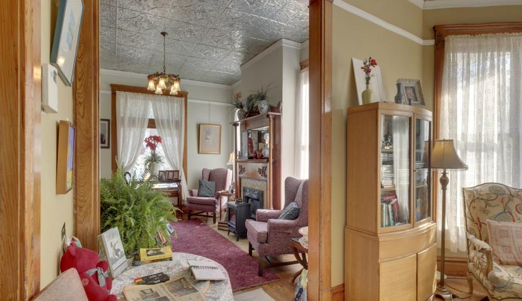 הניבאל Garden House Bed And Breakfast מראה חיצוני תמונה